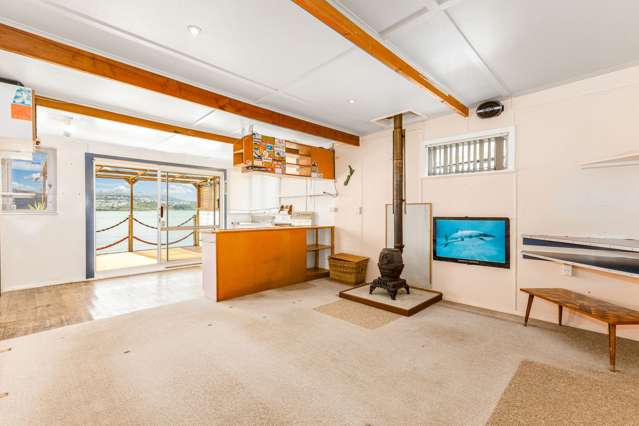 27 & 28 Onepoto Road Titahi Bay_2