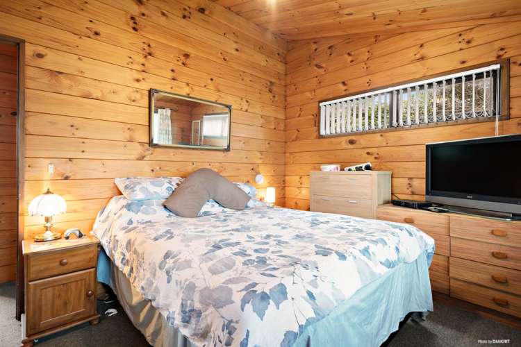 2 Keven Road Clarks Beach_6