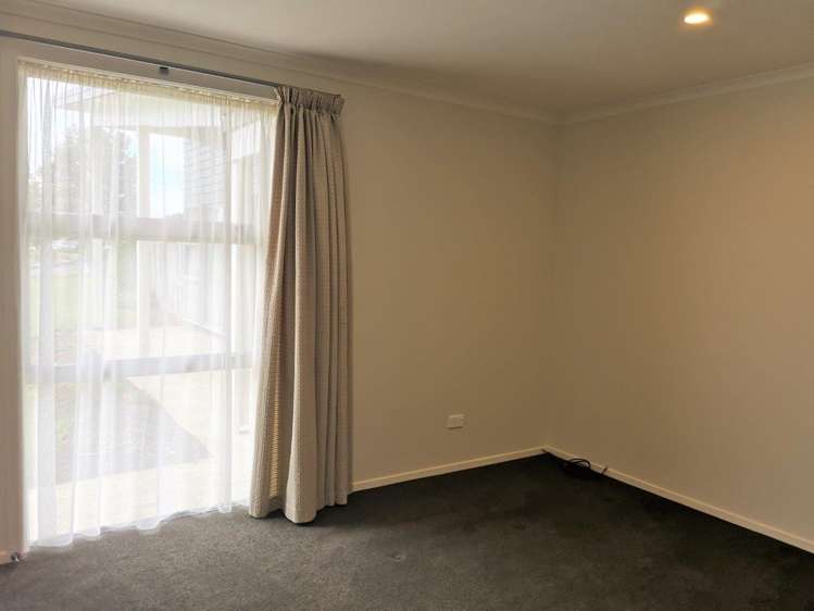 33 Karo Street Ruakaka_11