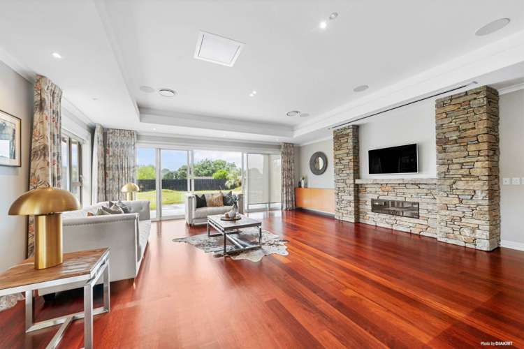 8a Jelas Drive Riverhead_5