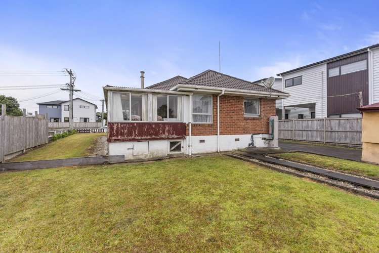 13 Churchill Avenue Manurewa_17