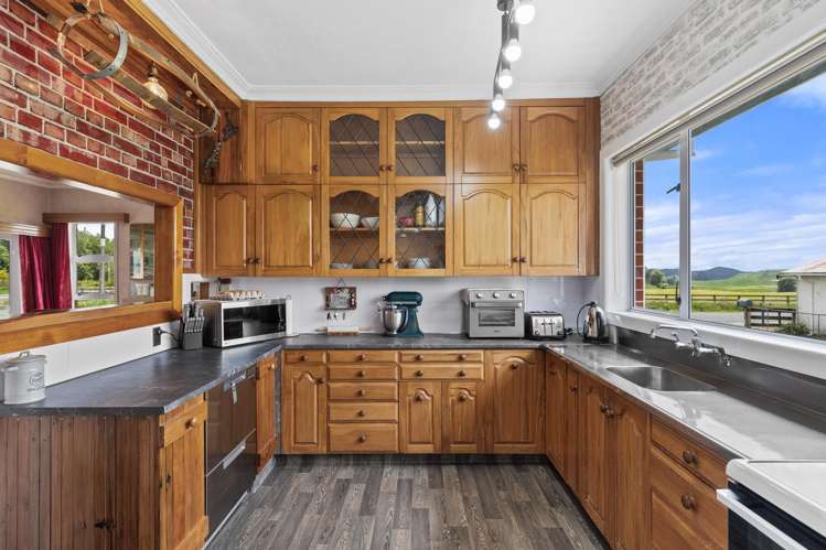 6 Deihl Road Lichfield_13