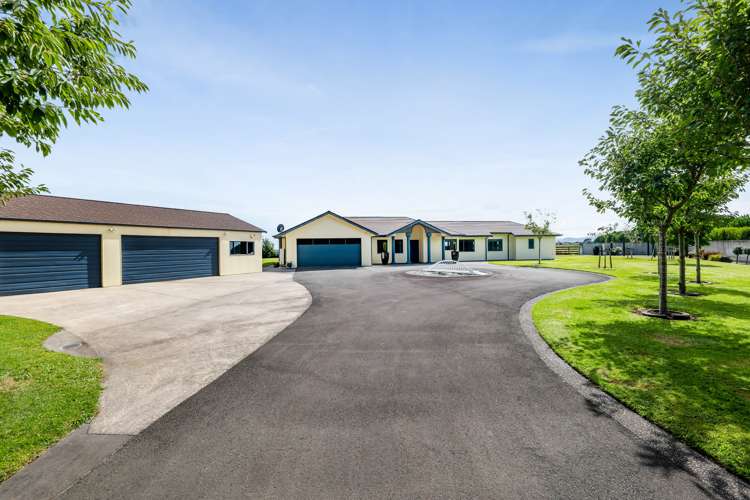 16 Beach Road Urenui_1