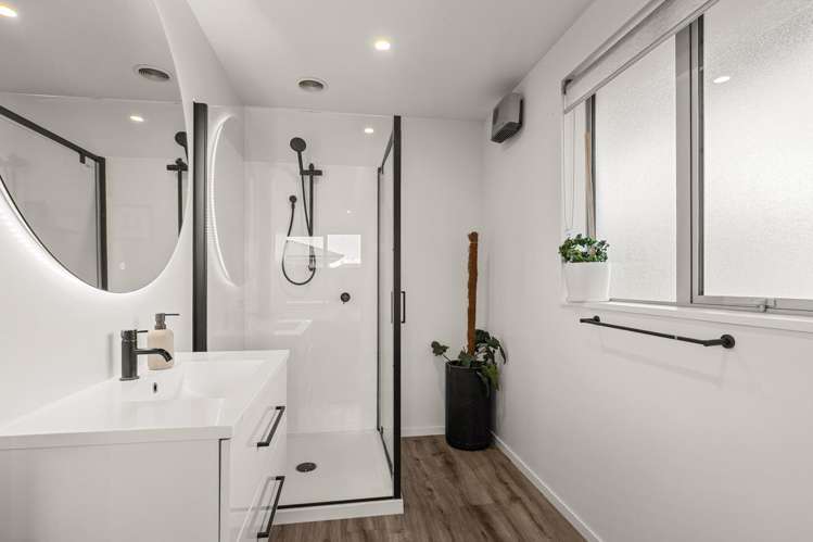 30 Whitehorn Drive Lincoln_16