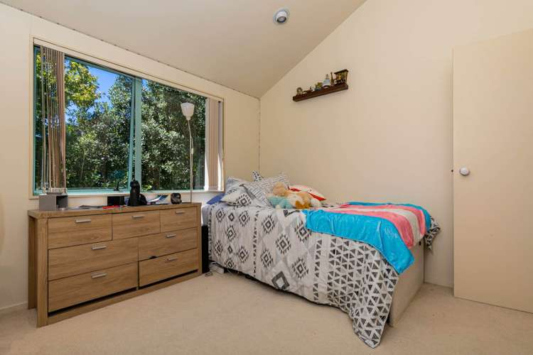 4/92 Churchill Road Murrays Bay_22