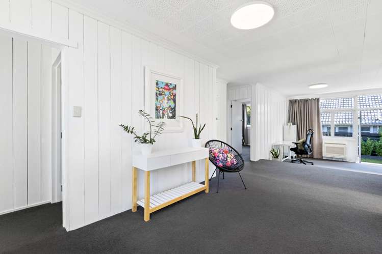 2/132 Edmonton Road Te Atatu South_4