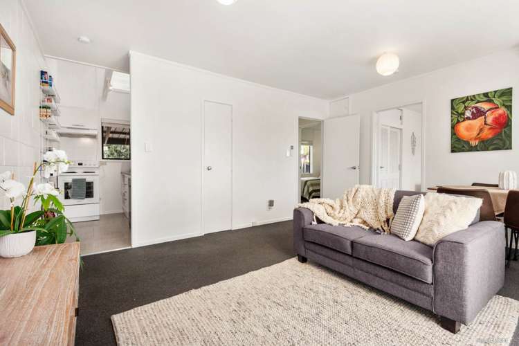 5a Dolbear Street Titirangi_5