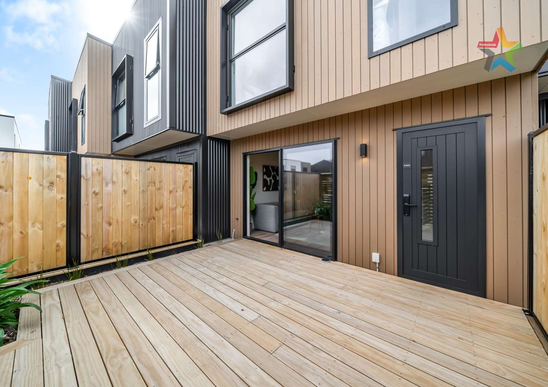 9/342 Waiwhetu Road Fairfield_0