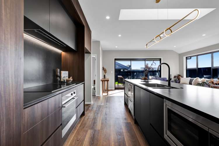 6 Oliver O'Leary Way Westown_2