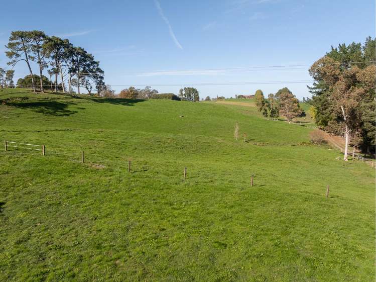 24 Rowe Road Whatawhata_13