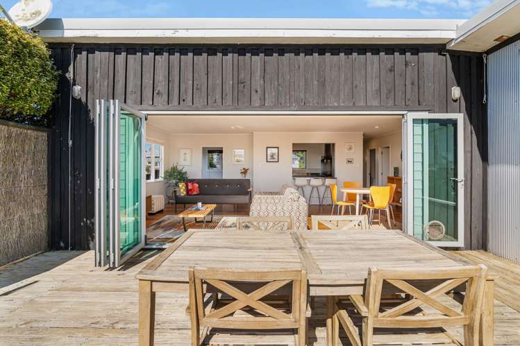 93 Wade River Road Stanmore Bay_12