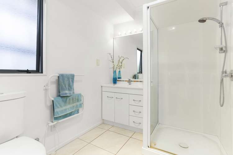 7 Canonbie Place East Tamaki Heights_16