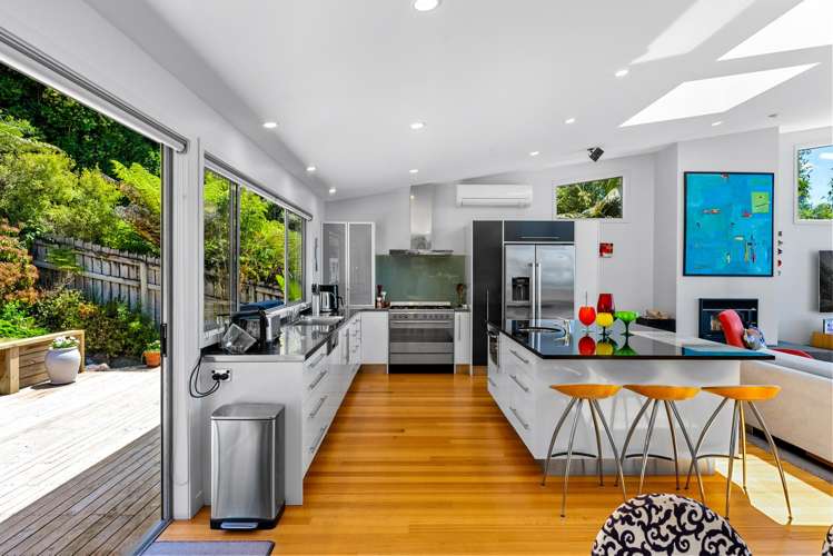 72 Duncansby Road Stanmore Bay_13