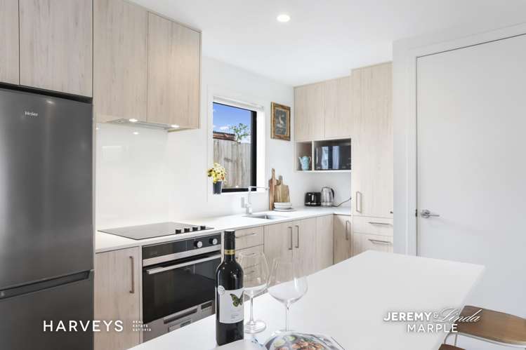 3/83 Vodanovich Road Te Atatu South_2