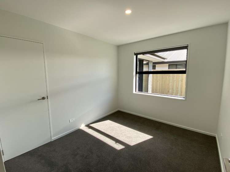 72 Crossley Avenue 500171_7