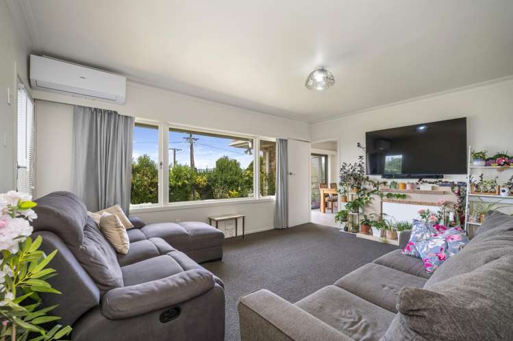 5 Simmonds Grove Greerton_3