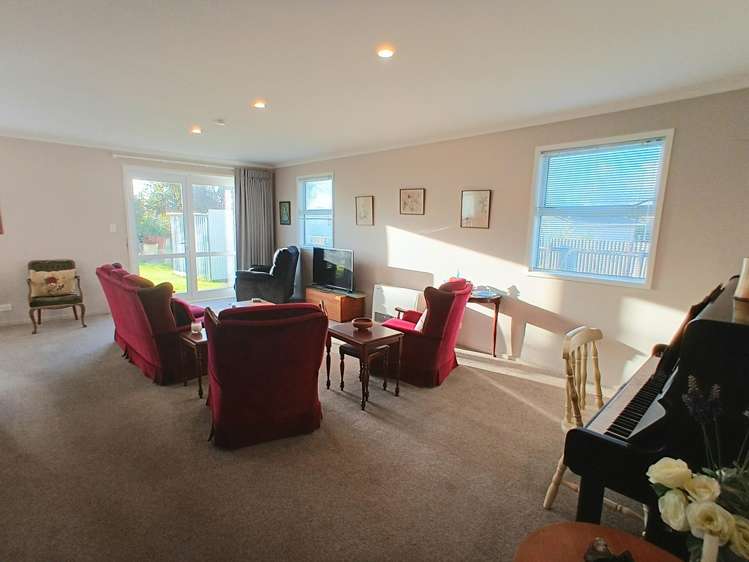 7 Hawes Street Waimangaroa_1