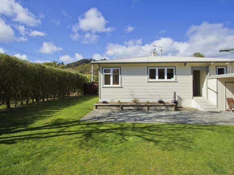 52 Wood Street Wainuiomata_14