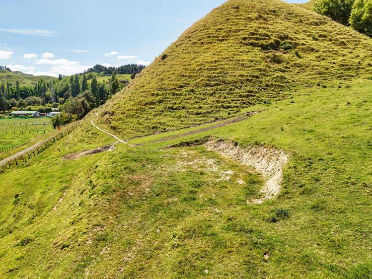 52 Longacre Road Okoia_11