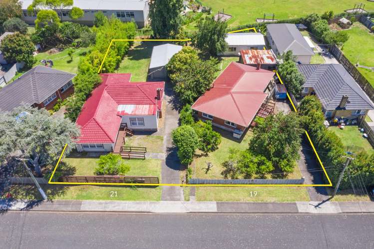 19 & 21 Crown Crescent Otara_0