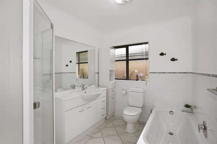 10 Avonlea Lane Pukekohe_12