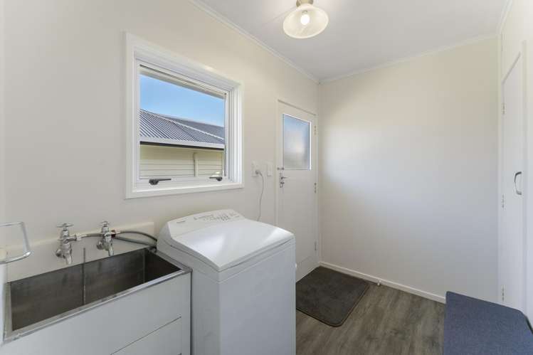 38 Willow Avenue Stoke_14