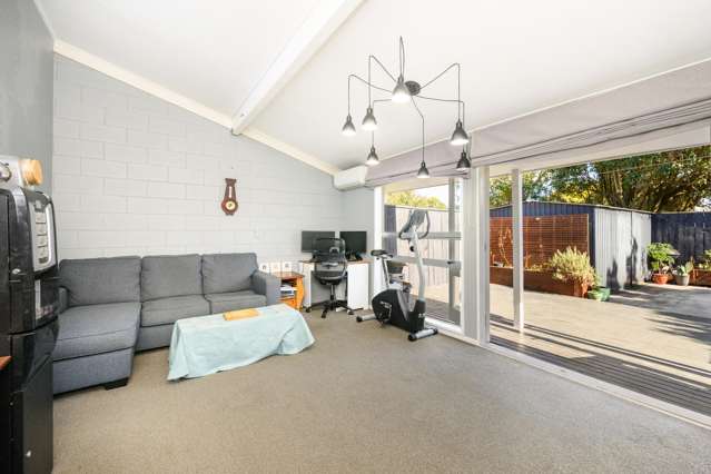7 Westmere Place Takaro_4