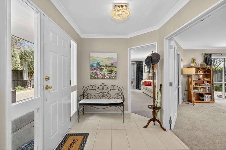 8 Avon Gate Russley_24