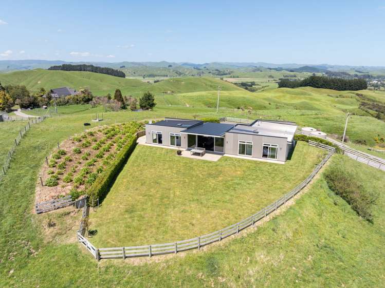 613 Ridge Road North Pahiatua_27