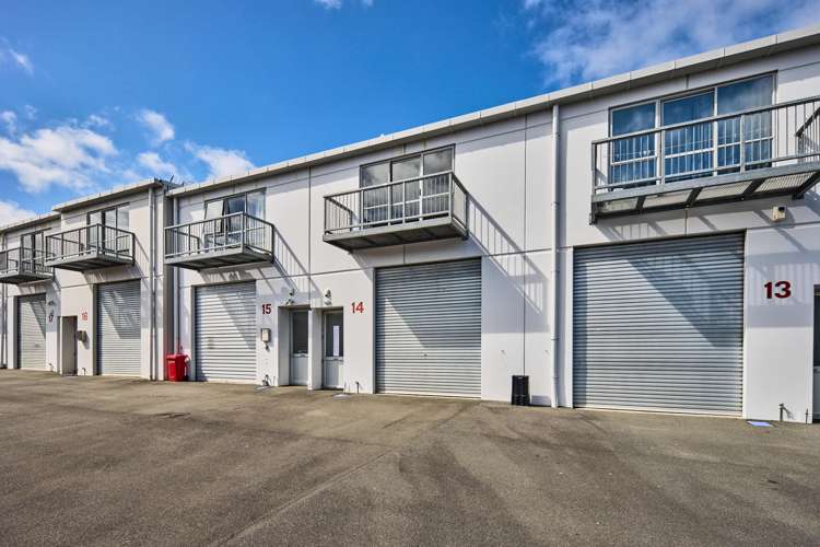 14/2 Northpoint Street Plimmerton_2