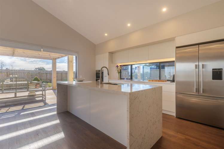 7 Rana Place Mapua_3