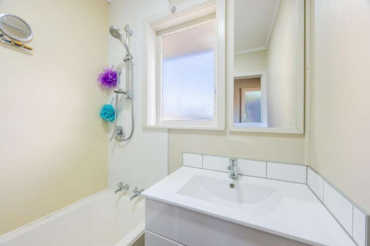 21 Wordsworth Crescent Maraenui_10