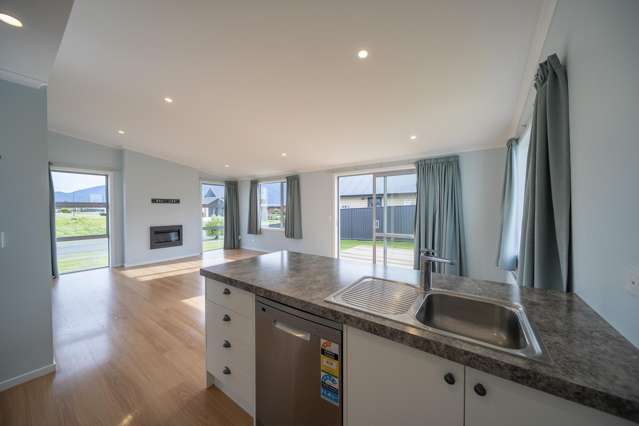 22 Hidden Lakes Avenue Te Anau_4