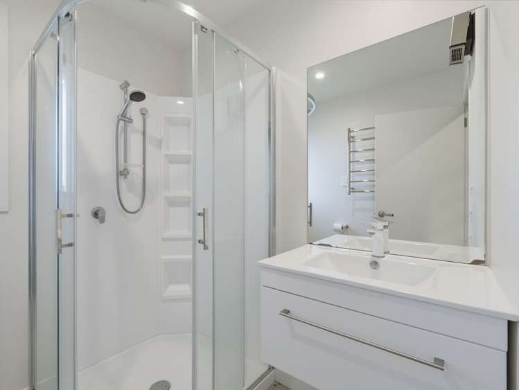 93 Sunline Avenue Lincoln_11