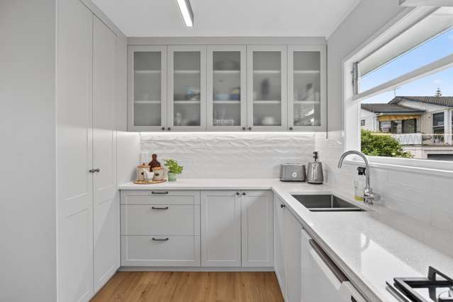 1/17 Rothwell Place Sunnyhills_3