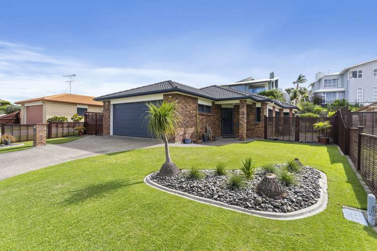 44 Chesterfield Way Orewa_12