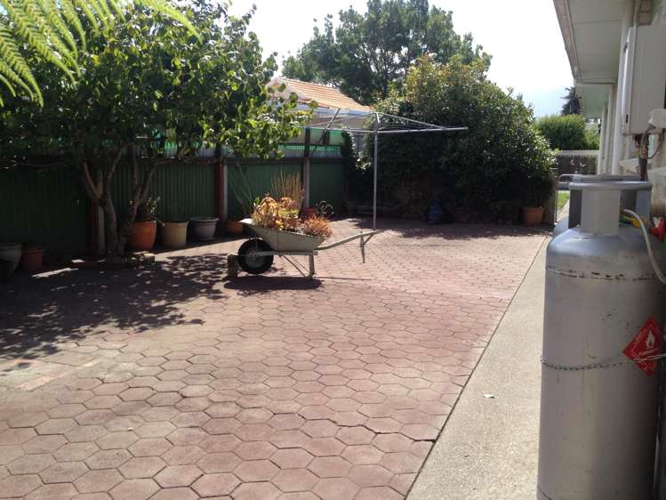 2/29 Middle Road Havelock North_7