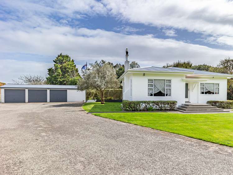 50 Painua Road Hokio Beach_14