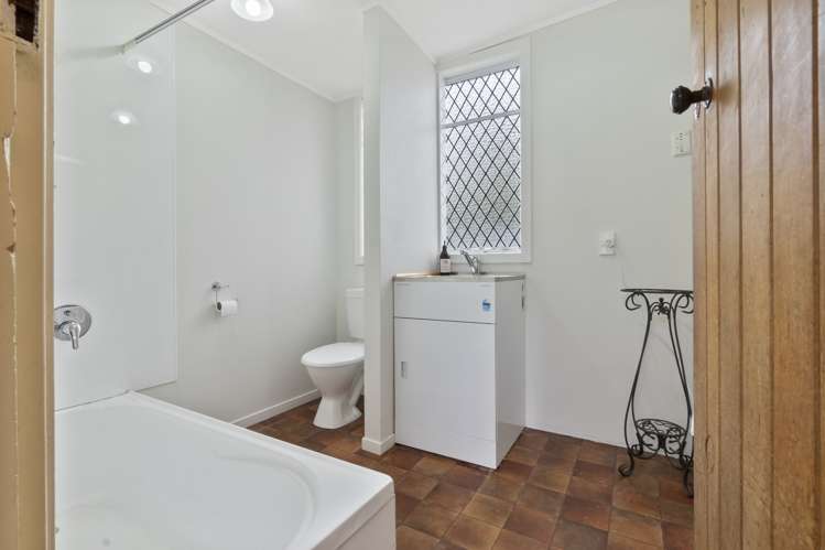 4 George Street Claudelands_14