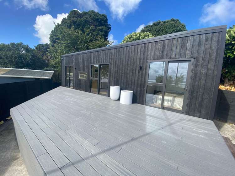 2/75 Torkar Road Clarks Beach_1