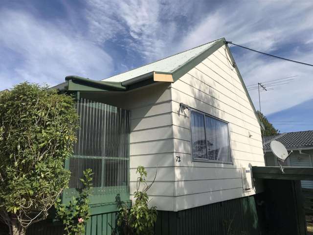 Freestanding 2 bedroom - Front House