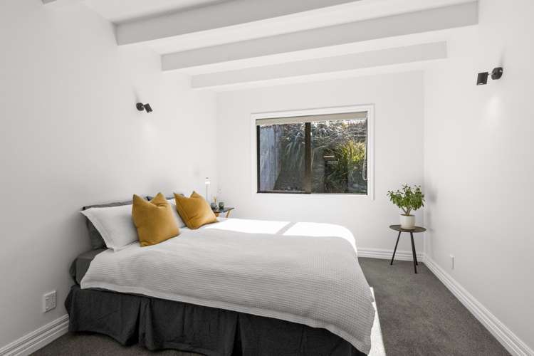 4 Goldleaf Hill Queenstown_11