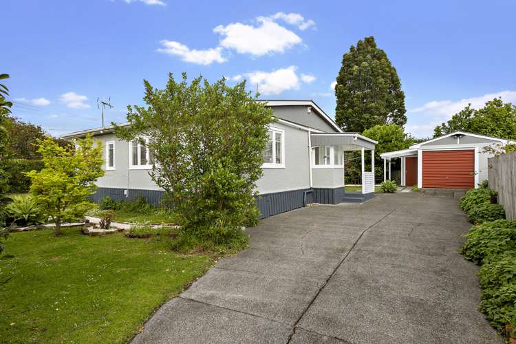 1 Rewa Street New Lynn_9