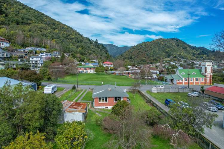 8 Otago Street Picton_17