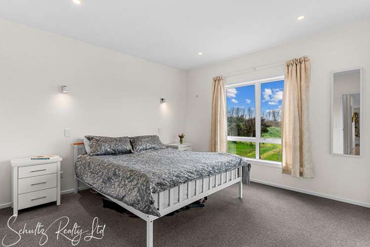 70 Te Pahi River Drive Maungaturoto_17