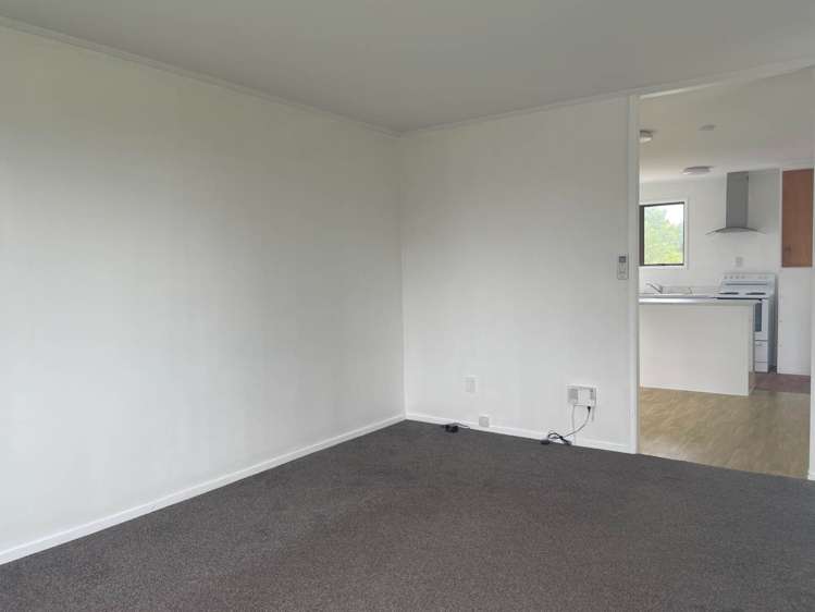 124 Solar Road Glen Eden_5