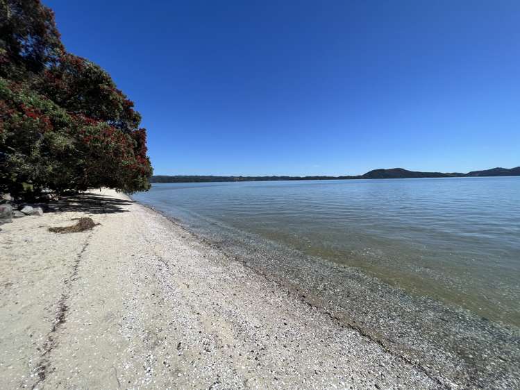 26 Kitemaunga Avenue One Tree Point_33