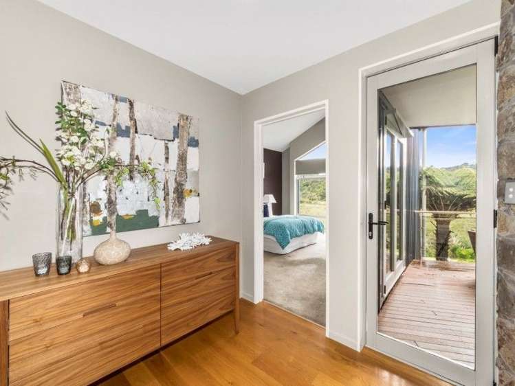 632 Huia Road Parau_11