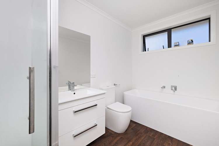 2 Hauruia Way Pyes Pa_8