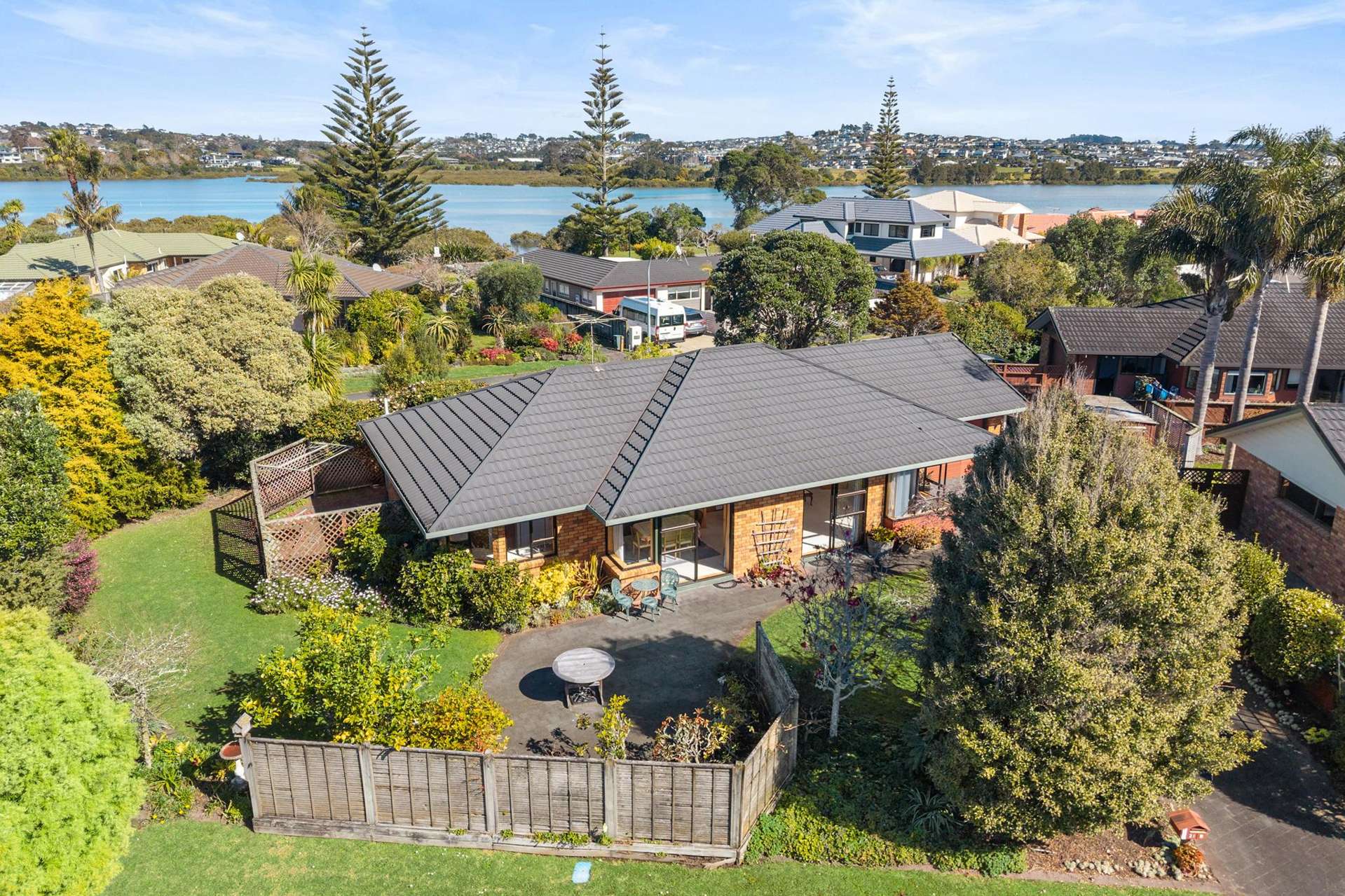 21B Settlers Grove Orewa_0